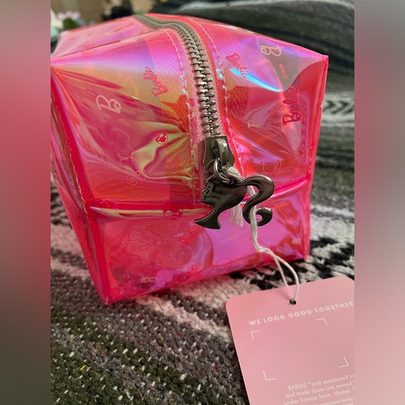 Skinnydip London x Barbie Logo Hot Pink Iridescent Cosmetic Bag-Limited Edition - Picture 2 of 3
